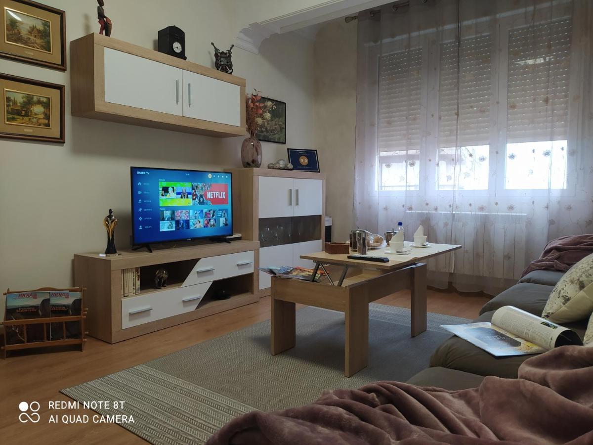 Gonzalo De Berceo 15 " Calidad-Sobrio" And " Free Private Parking " Apartment Logrono Ngoại thất bức ảnh