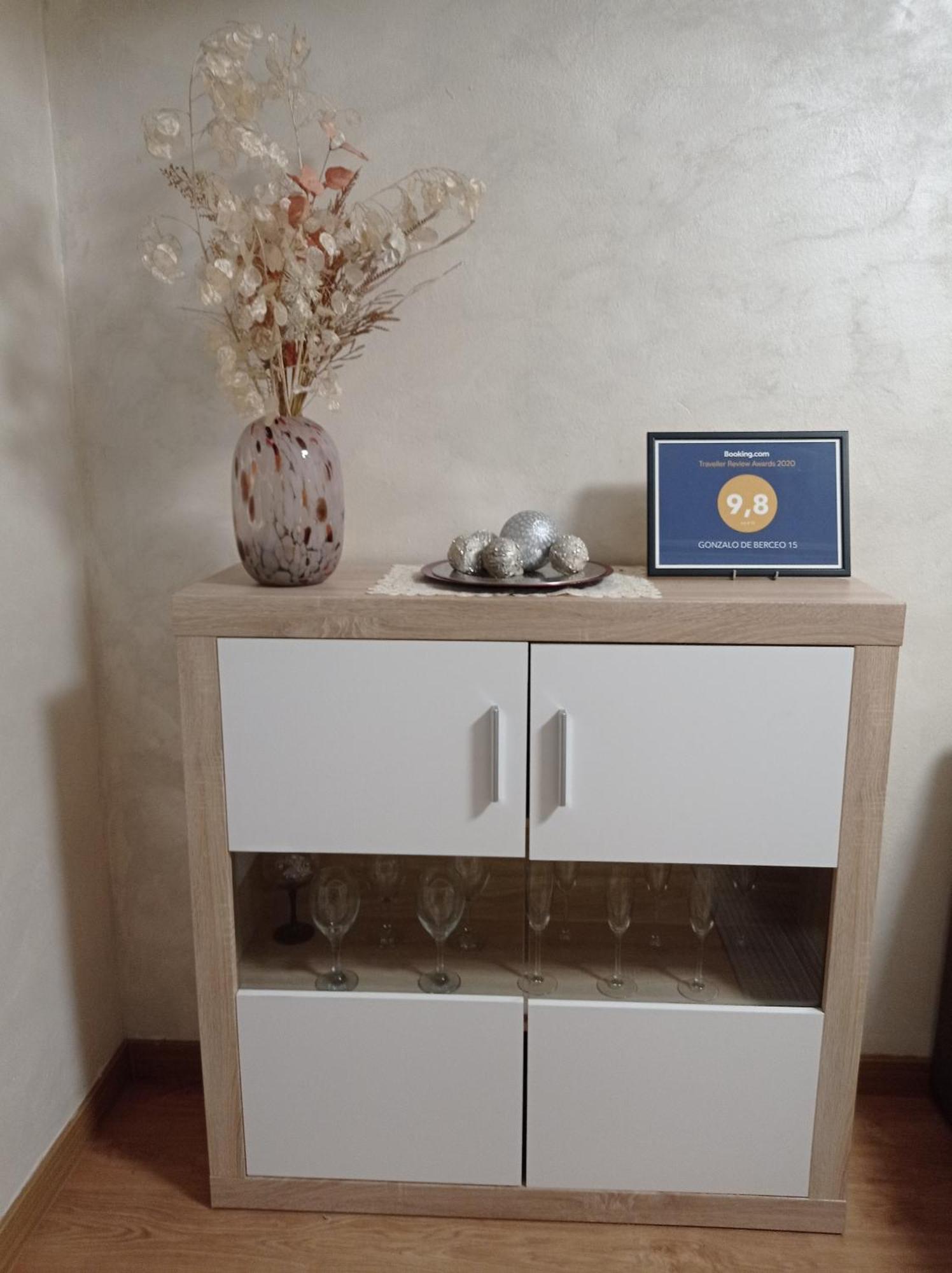 Gonzalo De Berceo 15 " Calidad-Sobrio" And " Free Private Parking " Apartment Logrono Ngoại thất bức ảnh