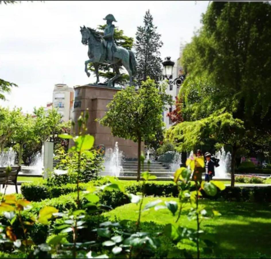 Gonzalo De Berceo 15 " Calidad-Sobrio" And " Free Private Parking " Apartment Logrono Ngoại thất bức ảnh